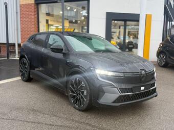 Renault Megane E-Tech comfort range 60kWh iconic esprit Alpine Auto 5dr