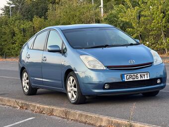 Toyota Prius 1.5 T Spirit CVT 5dr