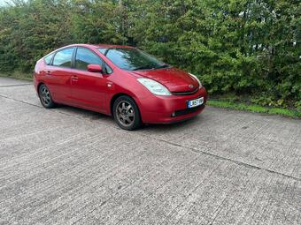 Toyota Prius 1.5 T Spirit CVT 5dr