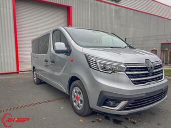 Renault Trafic 150 L2 H1 9 -SEATER EURO 6(RED EDITON)