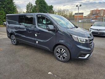 Renault Trafic 2.0 dCi Blue LL30 Extra Sport Crew Van Auto L2 H1 Euro 6 (s/s) 6dr