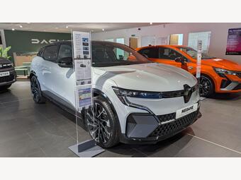 Renault MEGANE E-TECH 100% ELECTRIC comfort range 60kWh iconic esprit Alpine Auto 5dr