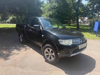 Mitsubishi L200 2.5 DI-D 4Work Club Cab Pickup 4WD Euro 4 2dr