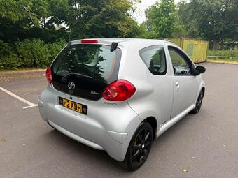 Toyota AYGO 1.0 VVT-i Platinum Euro 4 3dr