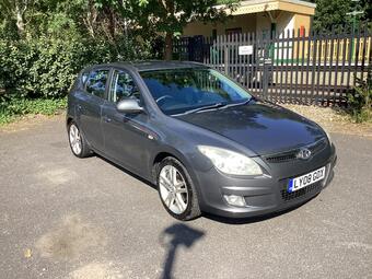 Hyundai i30 1.6 Premium Euro 4 5dr