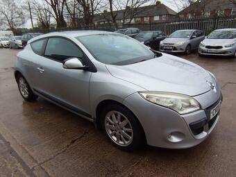 Renault Megane 1.6 16V Expression Euro 5 3dr