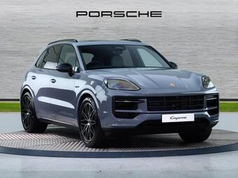 Porsche Cayenne 3.0 V6 E-Hybrid 25.9kWh Black Edition TiptronicS 4WD Euro 6 (s/s) 5dr