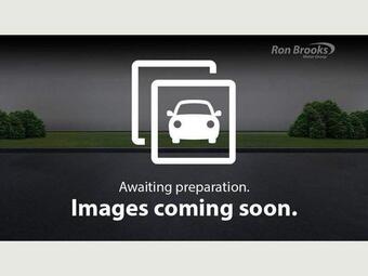 Toyota Camry 2.5 VVT-h Excel CVT Euro 6 (s/s) 4dr