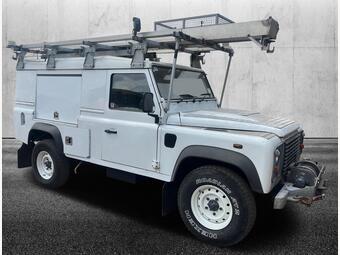 Land Rover Defender 110 2.4 TDCi Hard Top SUV 4WD MWB Euro 4 3dr
