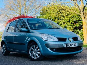 Renault Scenic 1.6 VVT Dynamique 5dr