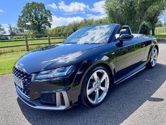 Audi TT 2.0 TFSI 40 S line Roadster S Tronic Euro 6 (s/s) 2dr