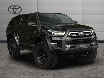 Toyota Hilux 2.8 D-4D-h Invincible X Auto 4WD Euro 6 4dr
