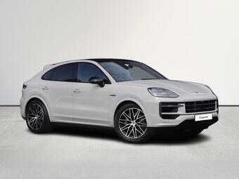 Porsche Cayenne 3.0 V6 E-Hybrid 25.9kWh Black Edition TiptronicS 4WD Euro 6 (s/s) 5dr