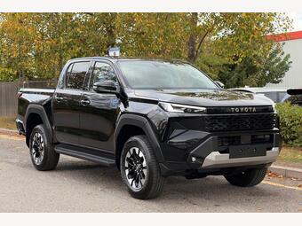 Toyota Hilux 2.8 D-4D-h Invincible Auto AWD Euro 6 4dr