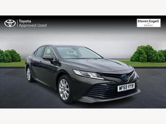 Toyota Camry 2.5 VVT-h Design CVT Euro 6 (s/s) 4dr
