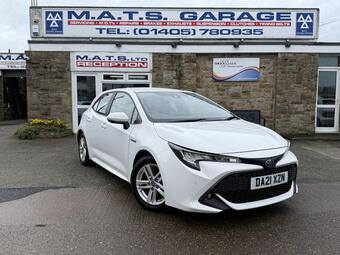 Toyota COROLLA 1.8 VVT-h Icon Tech CVT Euro 6 (s/s) 5dr