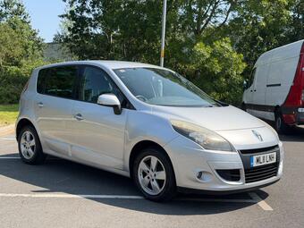 Renault Scenic 1.6 VVT Dynamique TomTom Euro 5 5dr