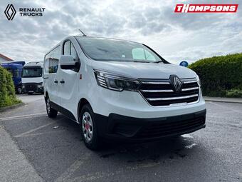 Renault Trafic Red Edition Crew Van 2.0 130 L1 H1
