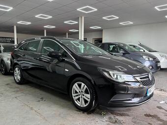 Vauxhall Astra 1.6 CDTi ecoTEC BlueInjection Tech Line Nav Sports Tourer Euro 6 (s/s) 5dr