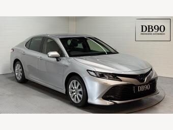 Toyota Camry 2.5 VVT-h Design CVT Euro 6 (s/s) 4dr