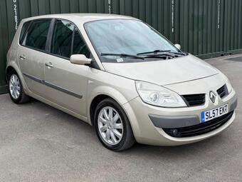 Renault Scenic 1.6 VVT Dynamique 5dr