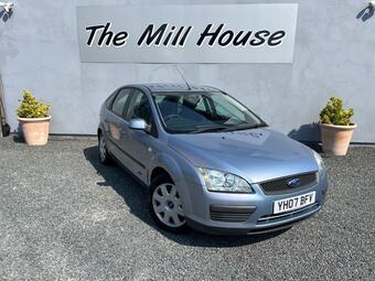 Volvo FOCUS 2.4 D5 SE Geartronic 4dr