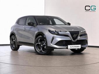 Alfa Romeo Junior 1.2 MHEV Ibrida e-DCT Euro 6 (s/s) 5dr