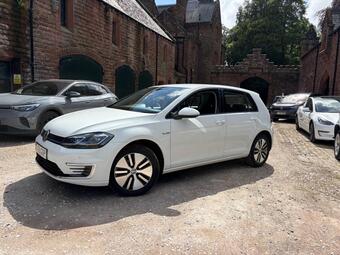 Volkswagen E-GOLF 35.8kWh e-Golf Auto 5dr
