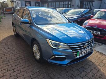 MG MG5 61.1kWh Excite Long Range Auto 5dr