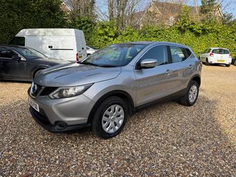 Nissan Qashqai 1.5 dCi Visia 2WD Euro 5 (s/s) 5dr