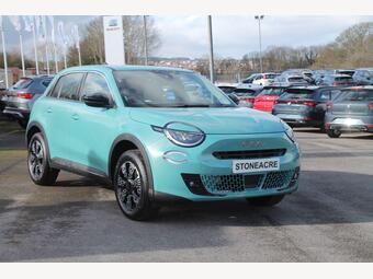 Fiat 600e 54kWh La Prima Auto 5dr