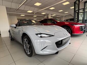 Mazda MX-5 1.5 SKYACTIV-G Exclusive-Line Roadster Euro 6 (s/s) 2dr