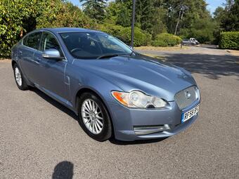 Jaguar XF 2.7d V6 Luxury Auto Euro 4 4dr