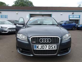 Audi A4 2.0 TDI S line CVT 4dr