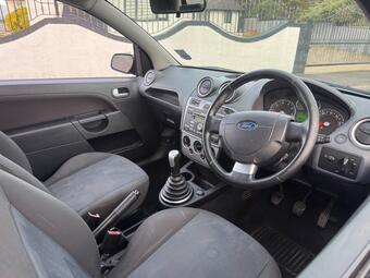 Thumbnail 9