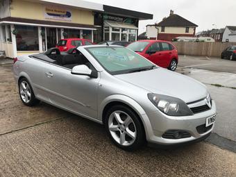 Vauxhall Astra Convertible 1.6i Sport Twin Top 2dr