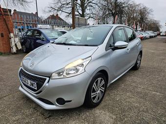 Peugeot 208 Hatchback 1.4 HDi Access+ Euro 5 5dr