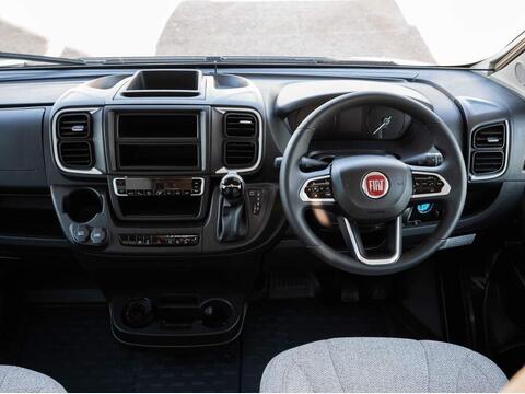 Dethleffs Alpa Coachbuilt A 6820-2