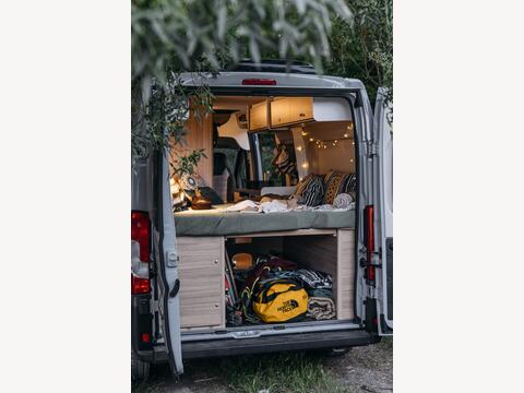 Sunlight CVE 600 RT Adventure Edition