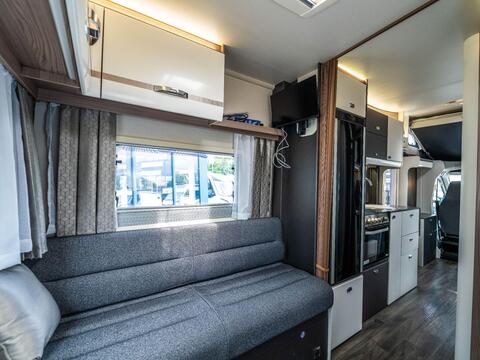 Swift Voyager 475