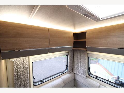 Auto-Trail Imala 736