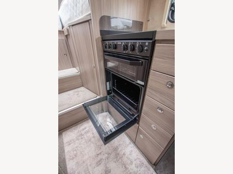 Elddis platinum 194