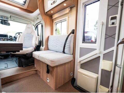 Burstner Delfin T727 Harmony Line