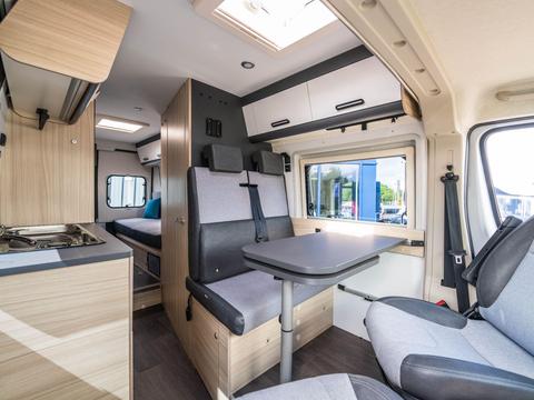 Adria Sun Living V65 SL