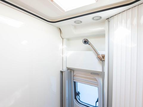 Malibu Diversity GT skyview 640 LE K