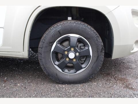 Swift Escape Compact C205