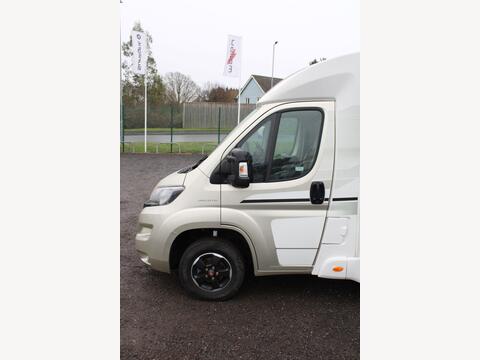 Swift Escape Compact C205