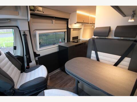 Sunlight Cliff 600 X