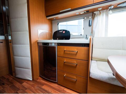 Niesmann and Bischoff Arto 64 GL