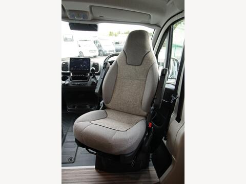 Malibu Compact 540 Pop Top